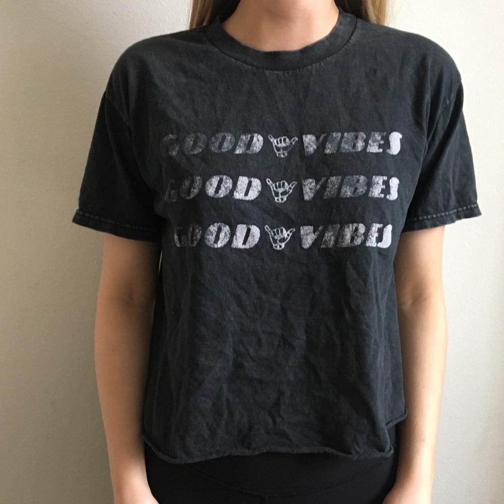 Brandy Melville good vibes shirt